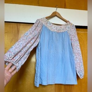 Vintage 70’s floral, fun and flowy blouse, size 42.